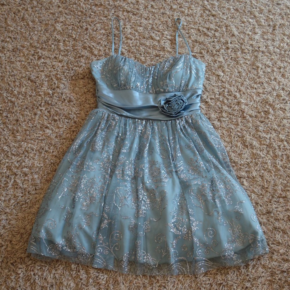B. Smart Special Occasion Dress Size 7 Blue